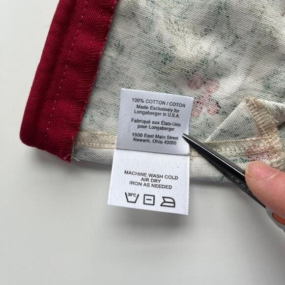 Longaberger 2004 Holiday Helper Basket Fabric Liner American Holly - Picture 6 of 6